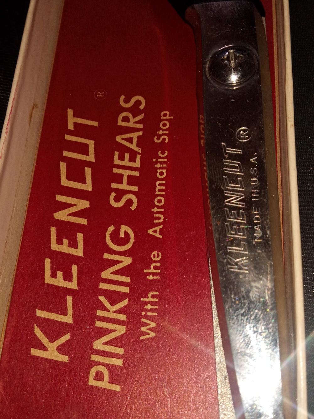 vintage Acme Shear Co. Kleencut pinking shears
